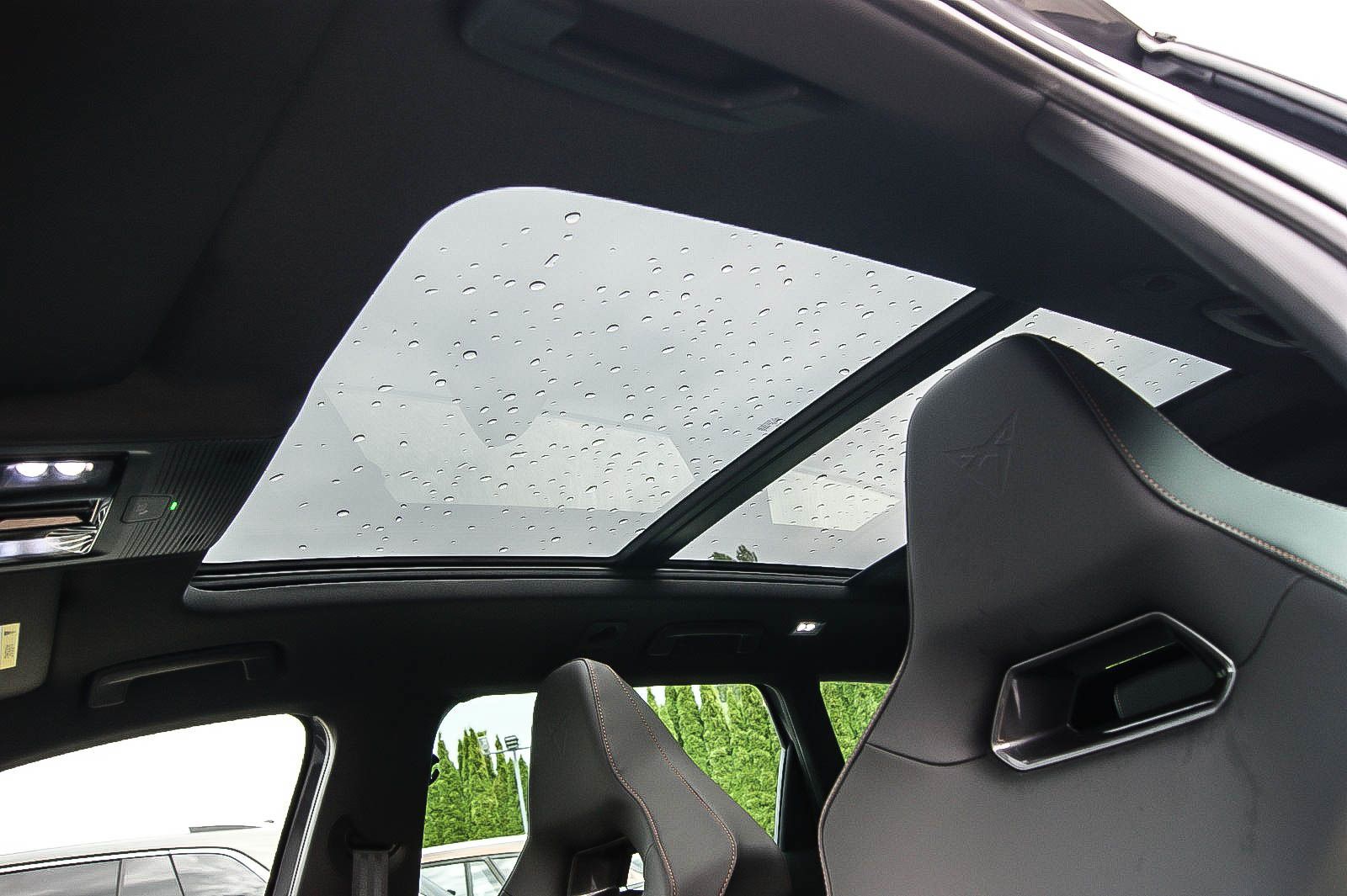 Fahrzeugabbildung CUPRA Leon Sportstourer e-Hybrid PANORAMA CARPLAY ACC