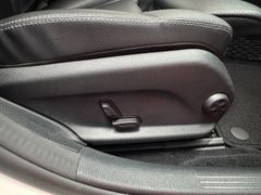 MERCEDES-BENZ C 250 T AMG LINE*PANO*NIGHT*360°*ILS*NAVI* MERCEDES-BENZ C 250 T AMG LINE*PANO*NIGHT*360°*ILS*NAVI*