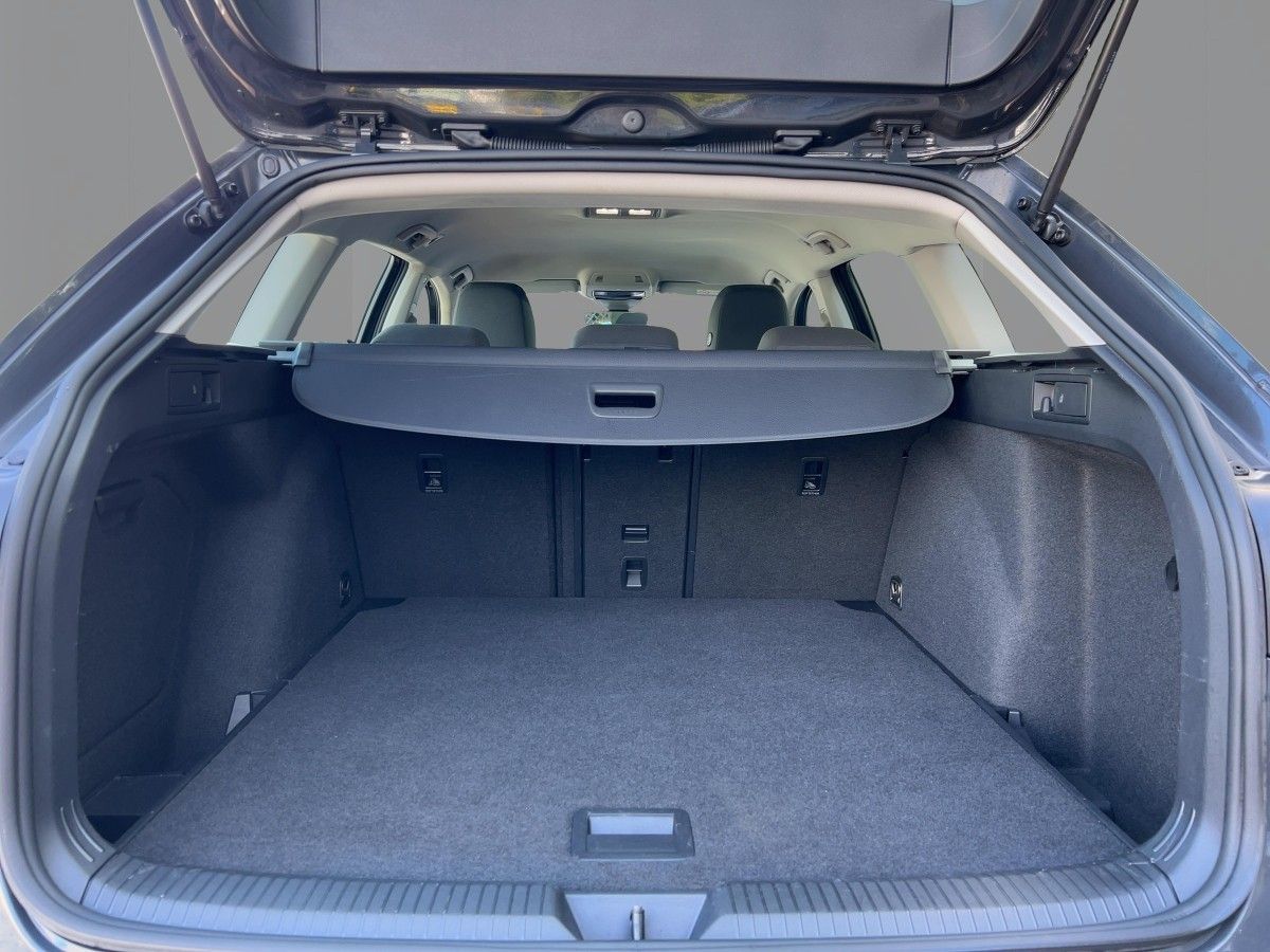 Volkswagen Golf - Bild 8