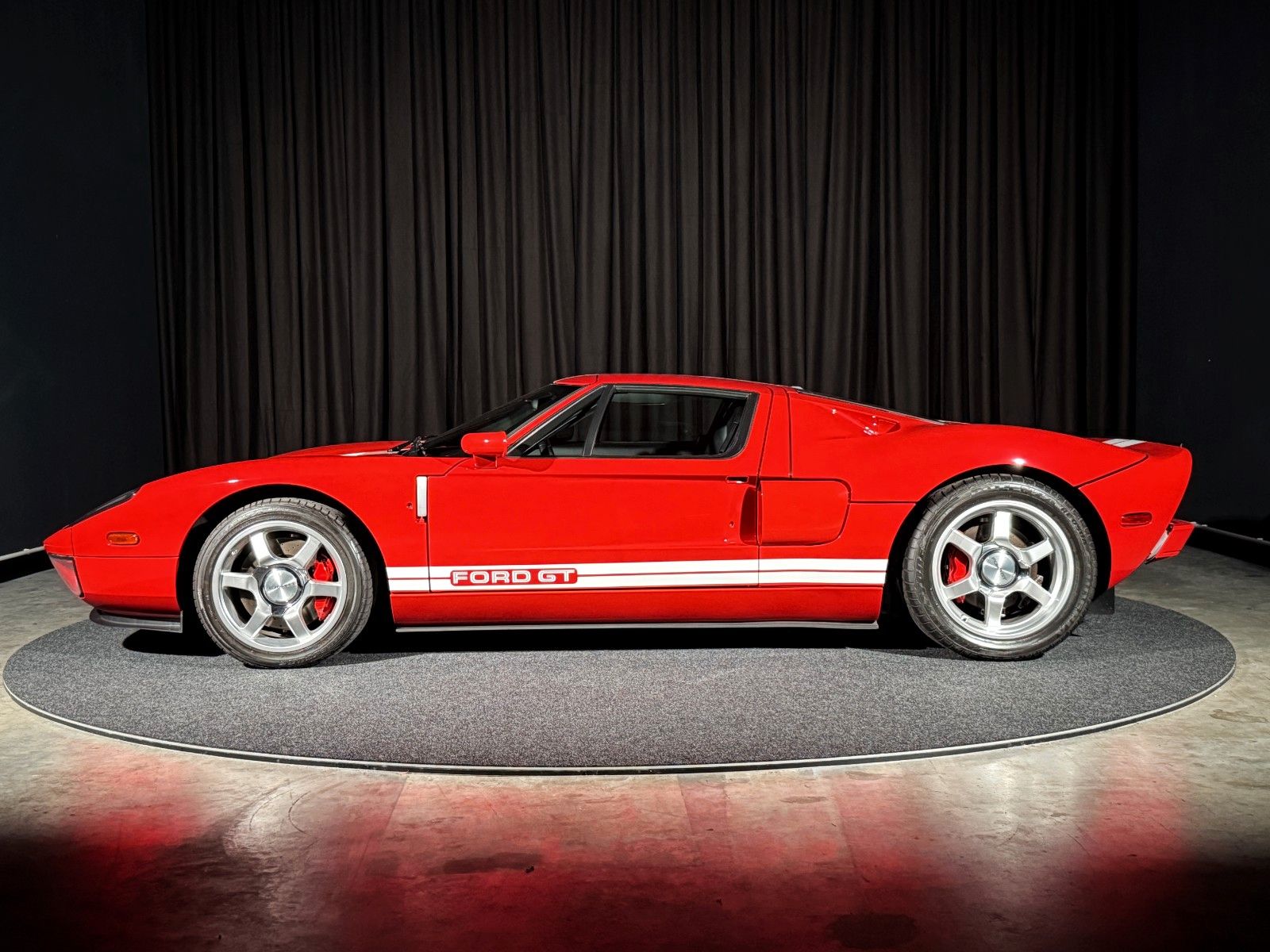 Fahrzeugabbildung Ford GT + Mark IV Red + MwSt. + CARFAX clean + BBS