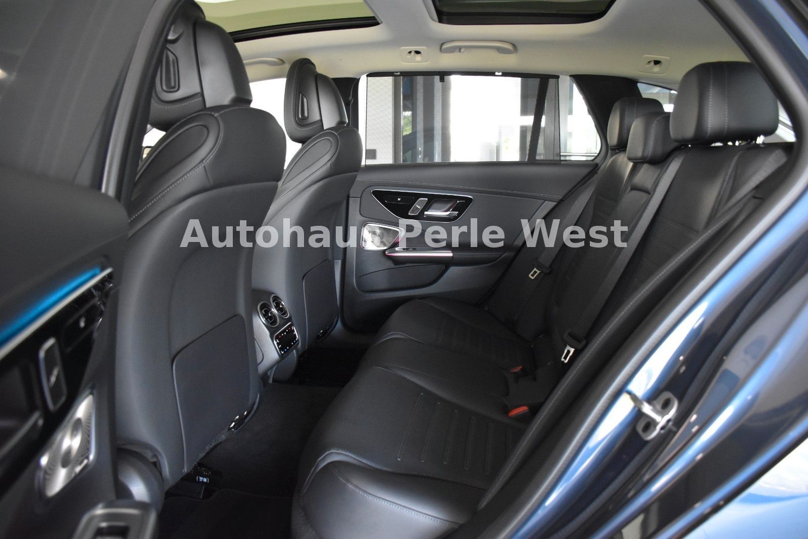 Mercedes-Benz C 300 4Matic T 9G AMG LINE PANO AHK STANDHEIZUNG foto 18