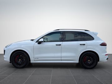 Porsche Cayenne - 2