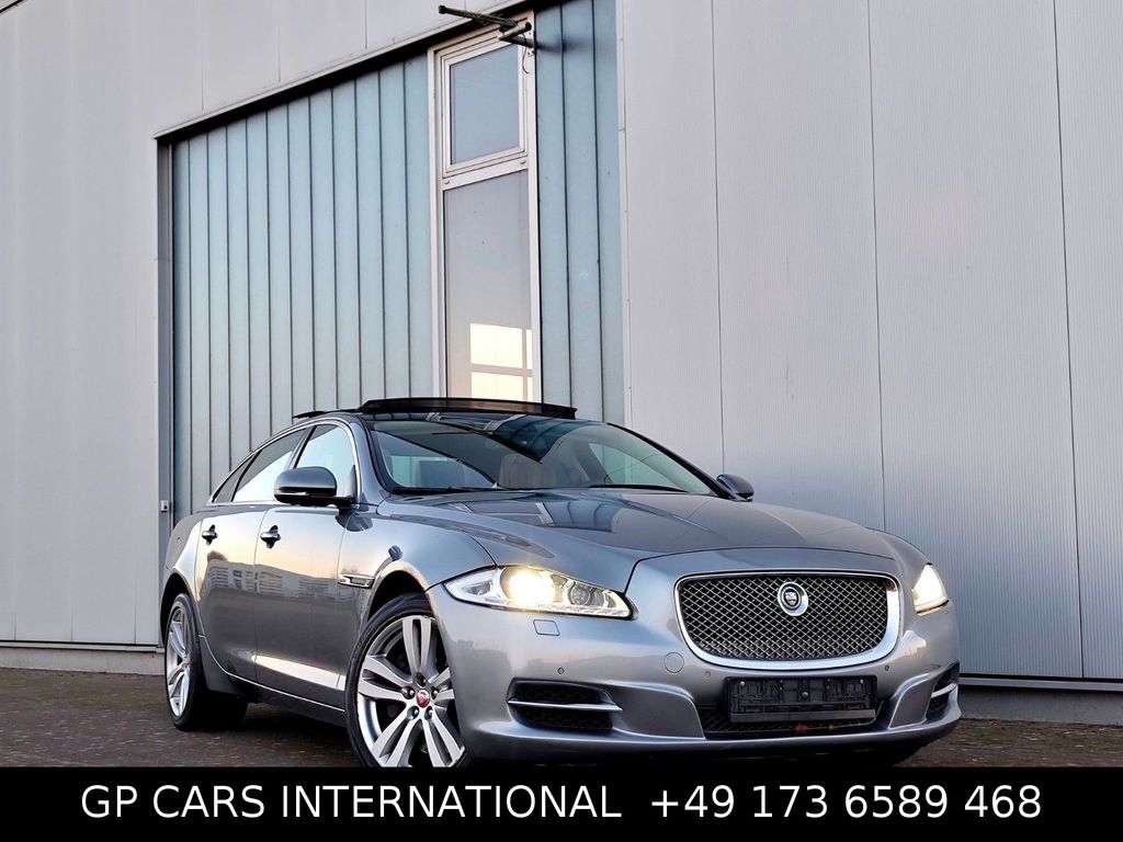 Jaguar XJ