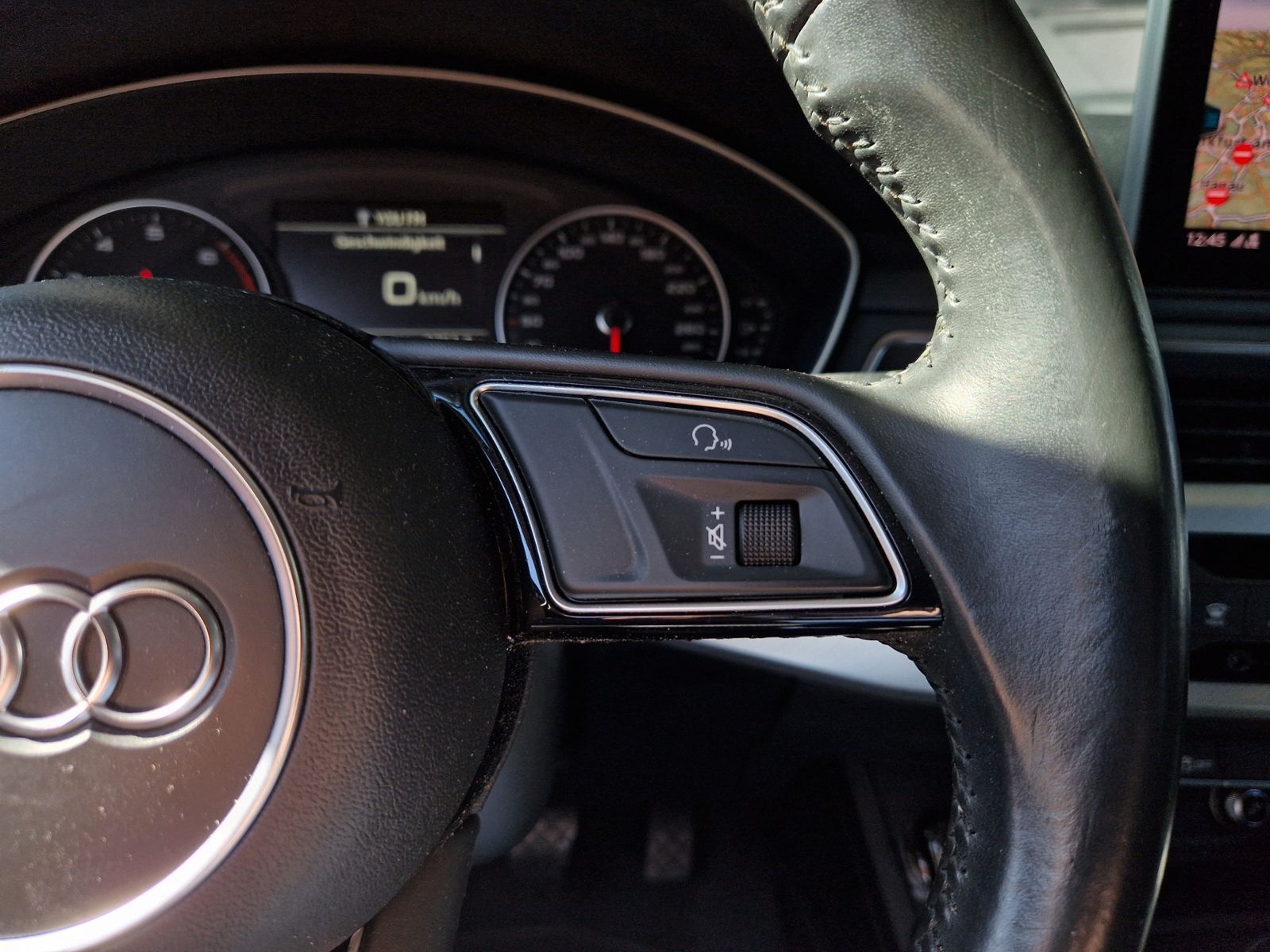 Fahrzeugabbildung Audi A4 Avant sport KLIMA XENON NAVI ALU