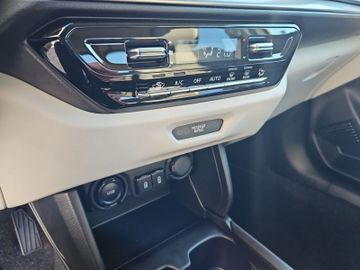 Fotografie des Suzuki Swift "Comfort+ " SHZ *Kamera* 5 Jahre Garantie