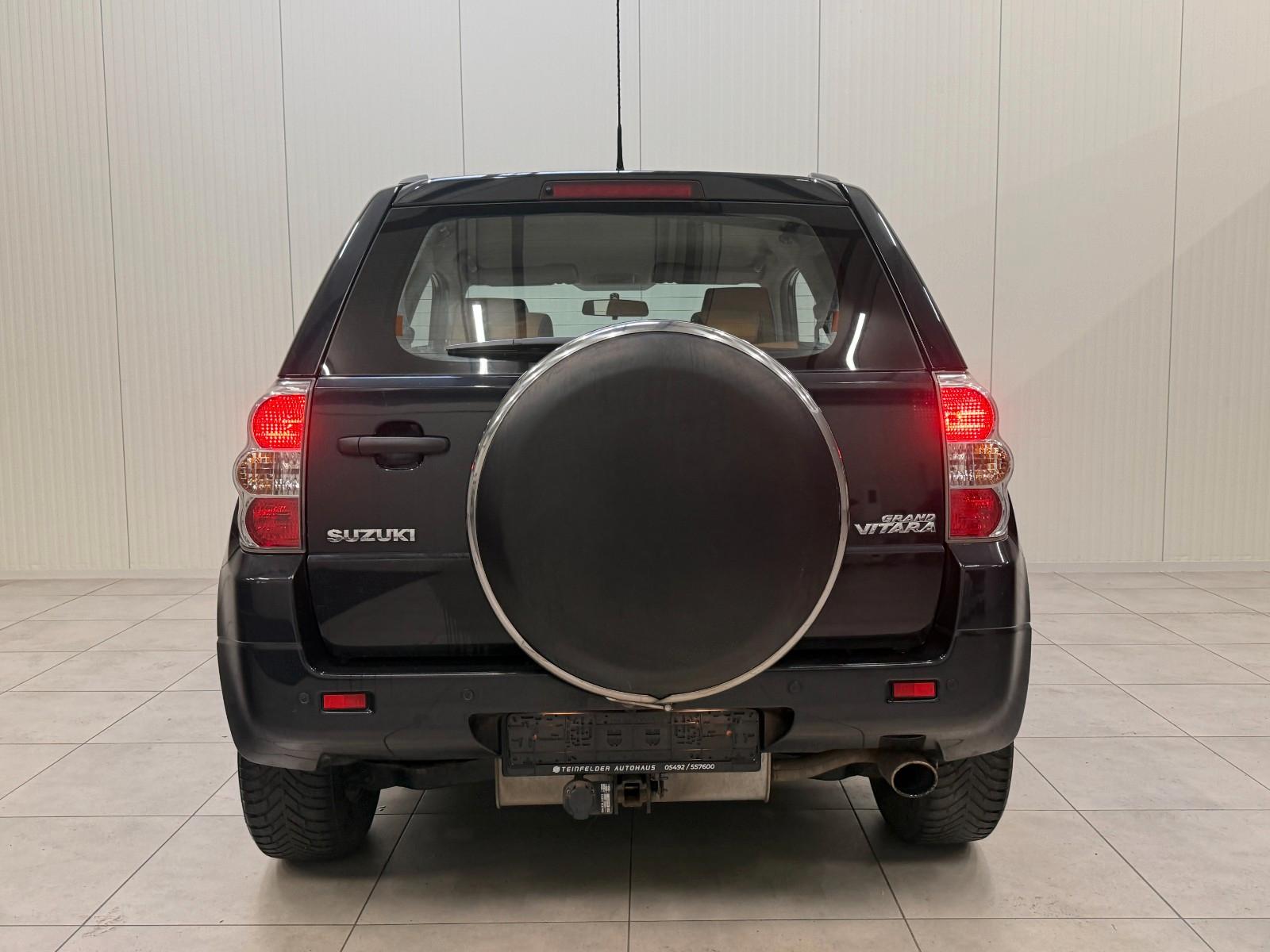 Suzuki Grand Vitara 1.6 VVT 106 ch 4x4 Club • Clim auto • Radar de recul • Sièges chauffants