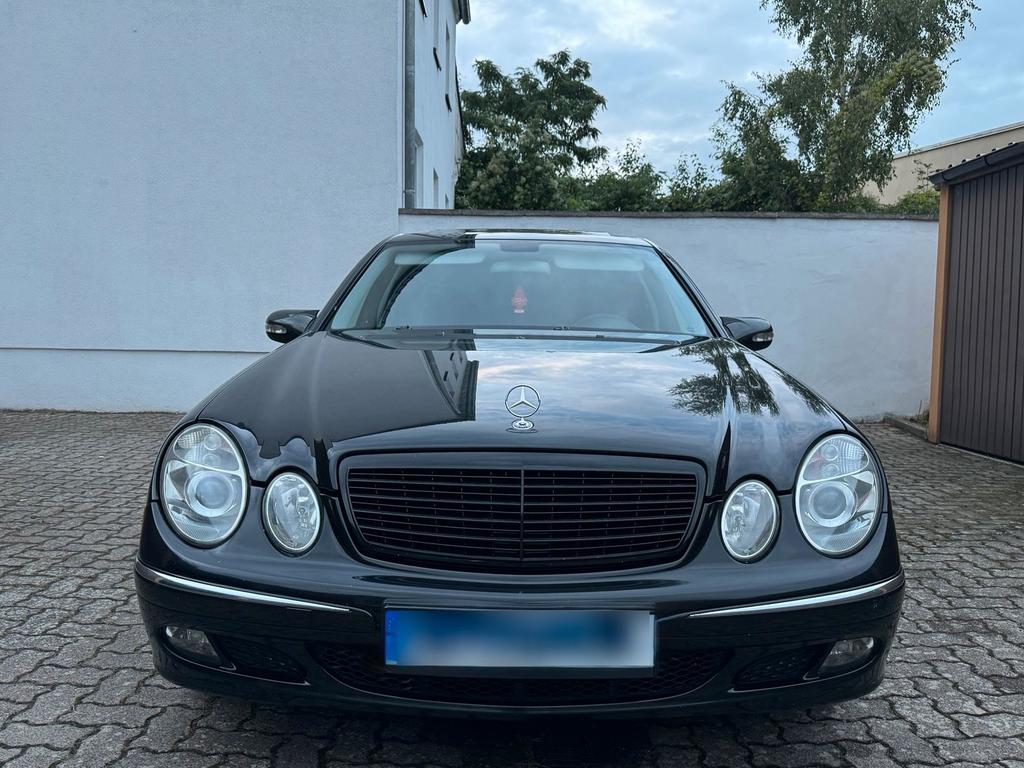 Mercedes-Benz E 200
