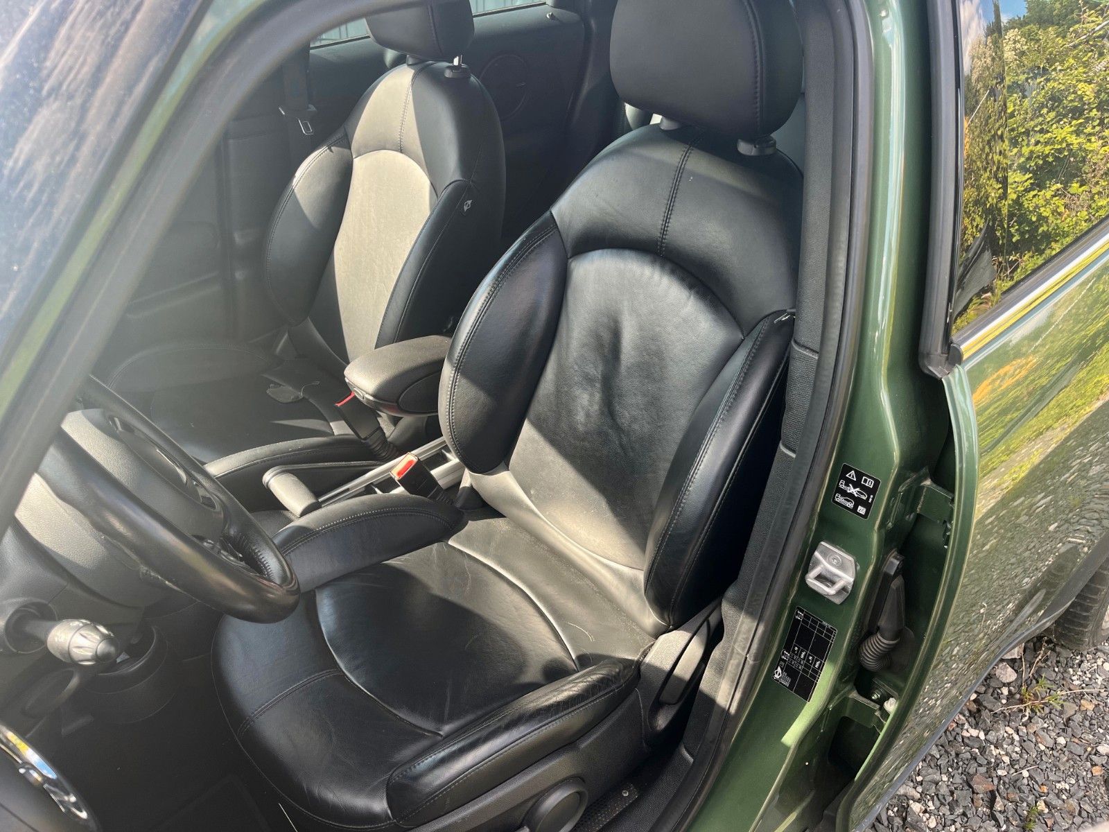 Fahrzeugabbildung MINI Cooper SD Countryman All4 Navi Leder Xenon SPORT