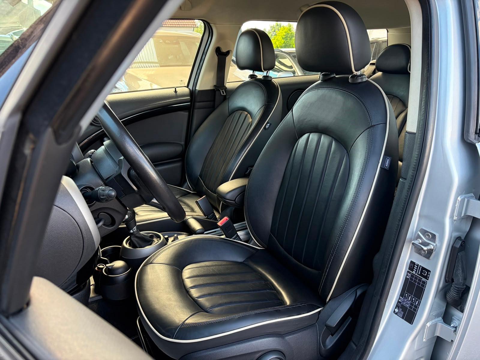 MINI COOPER SD Countryman Aut-F1 Leder Navi PDC Xenon
