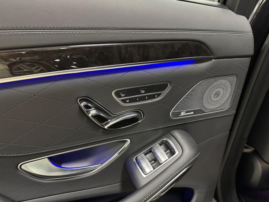 Mercedes-Benz S 600