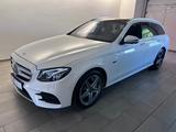 Mercedes-Benz E 300 de T-Modell AMG Line - Mercedes-Benz E 300 Hybrid (Diesel/Elektro)