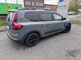 Dacia Jogger Extreme+ TCe 100 + Zubehör + 7 Sitz - Dacia Jogger von privat