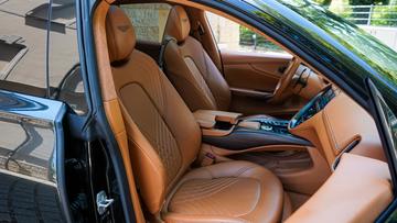 صورة 7 لـ 2021 Aston Martin DBX