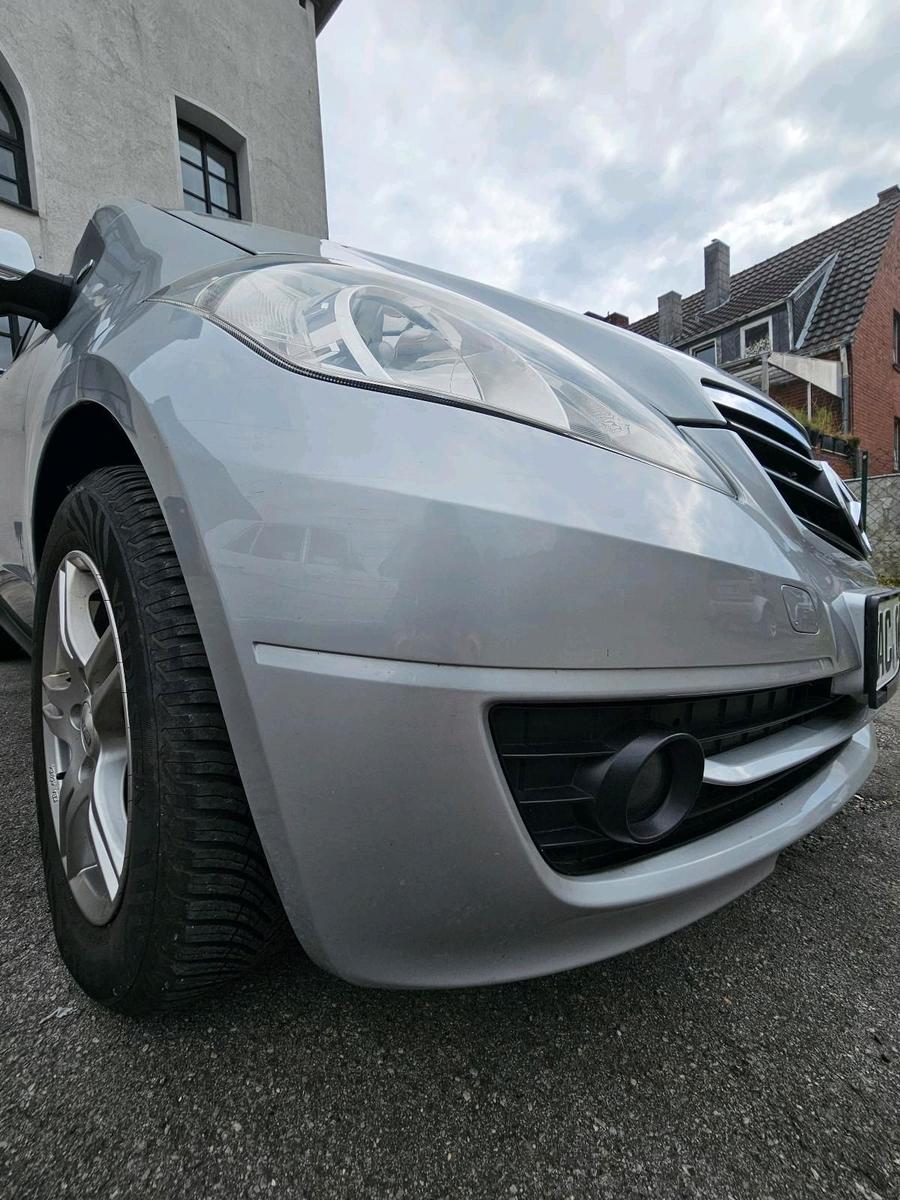 Mercedes-Benz A180 2009 — photo 7