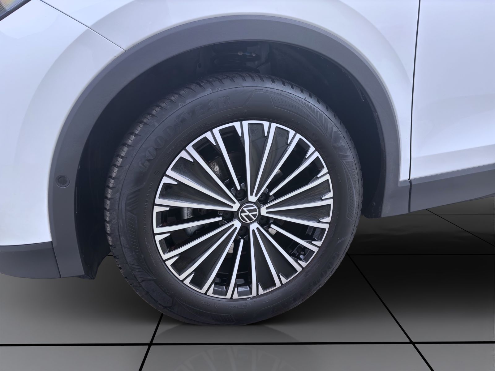 Volkswagen Tiguan - Bild 9