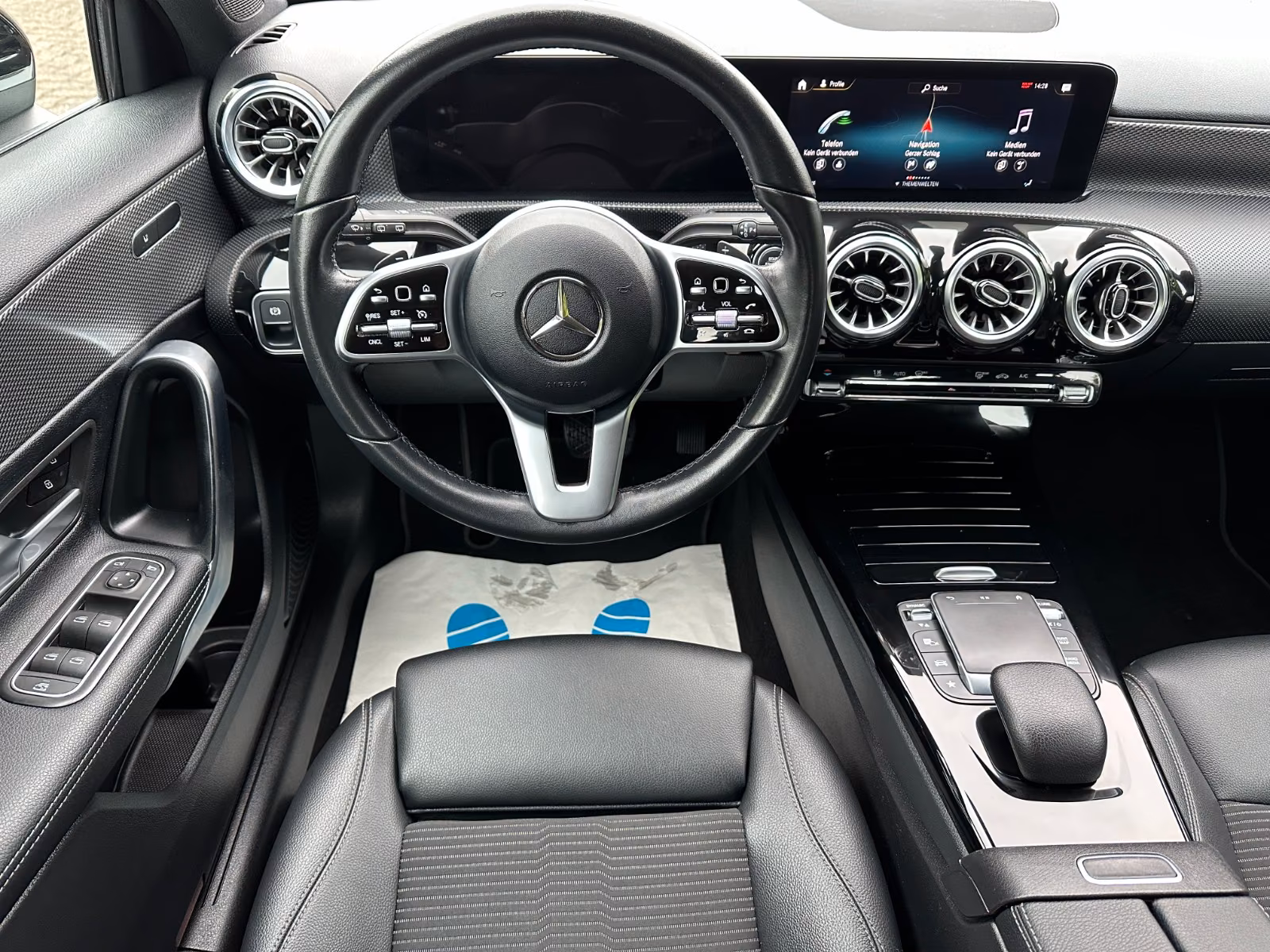 Mercedes-Benz A-Class AUTOMATIK LEDER SHZ RFK, миниатюра 11