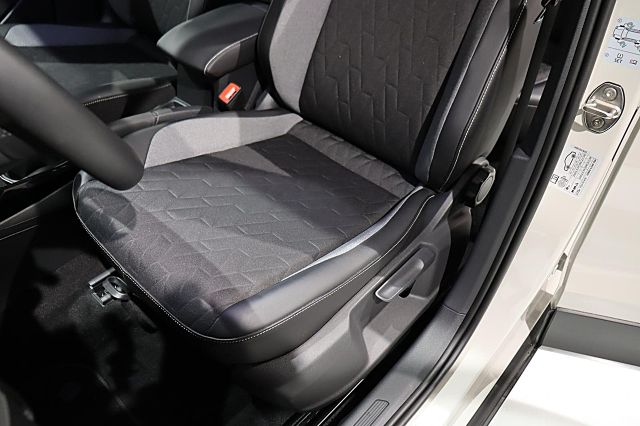 T-Cross GOAL 1.0 TSI AHK ACC Anschlussgarantie L