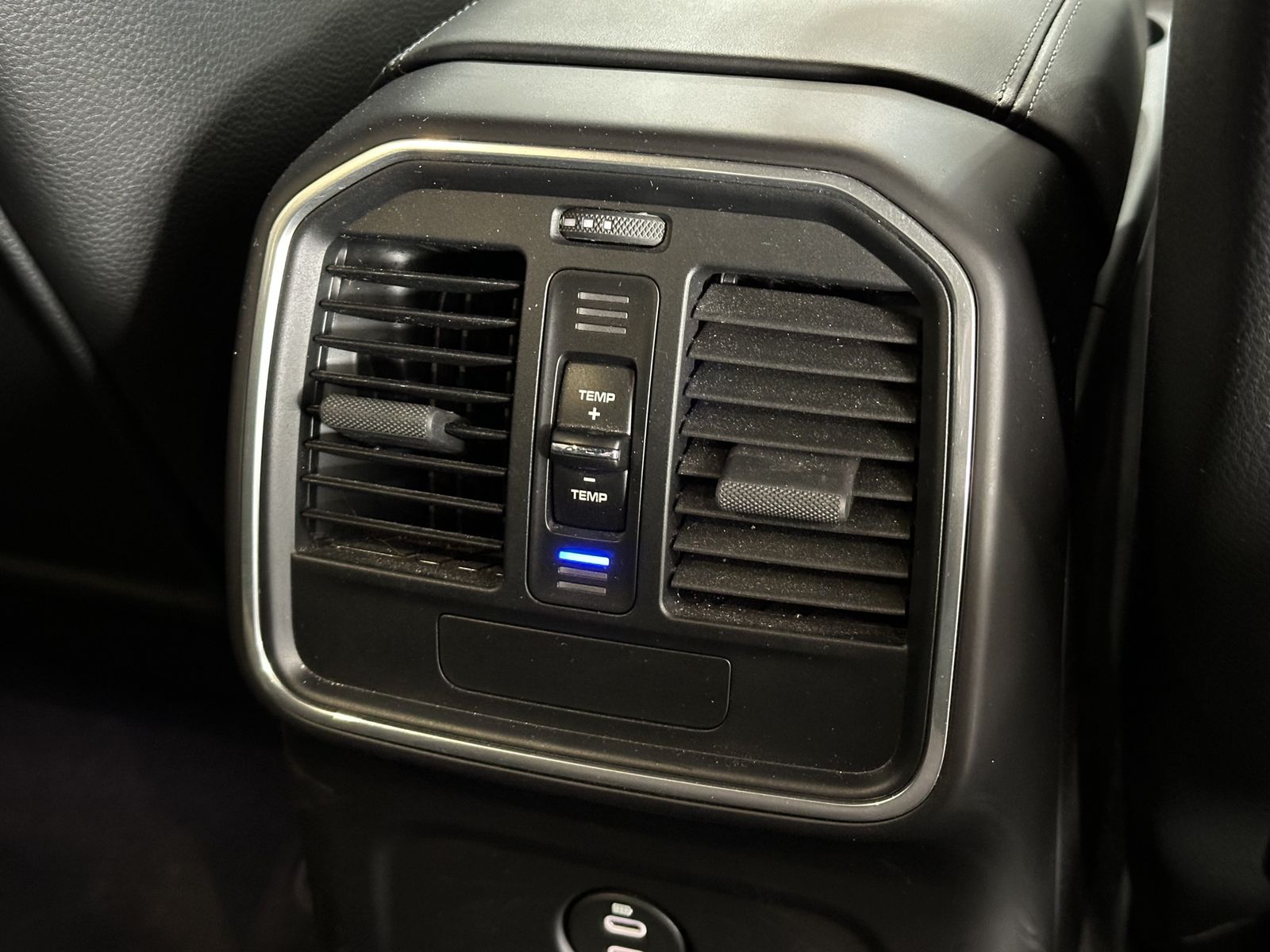 Porsche Macan Allrad*R.Cam*Navi*Leder*SHZ*LED*Tempomat foto 21