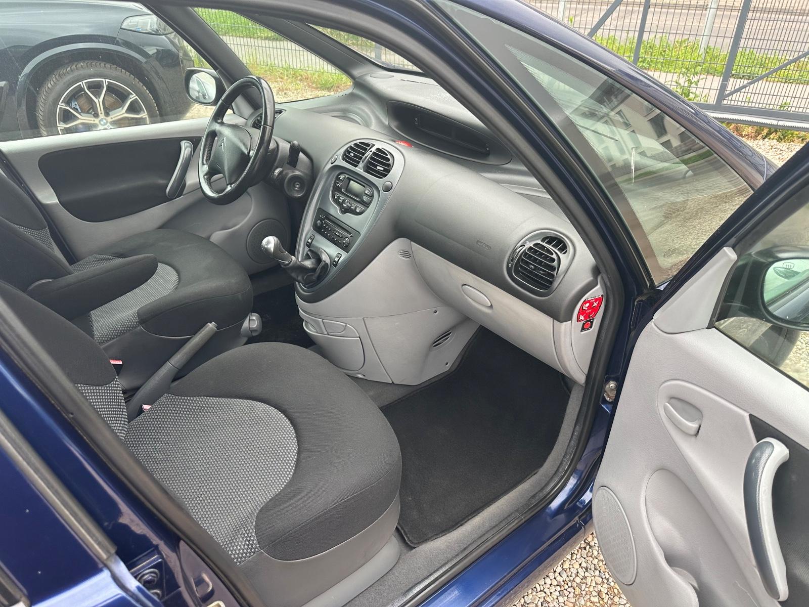 Citroën Xsara Picasso 1,6 16VConfort/Klima/AHK/TÜV-08-27