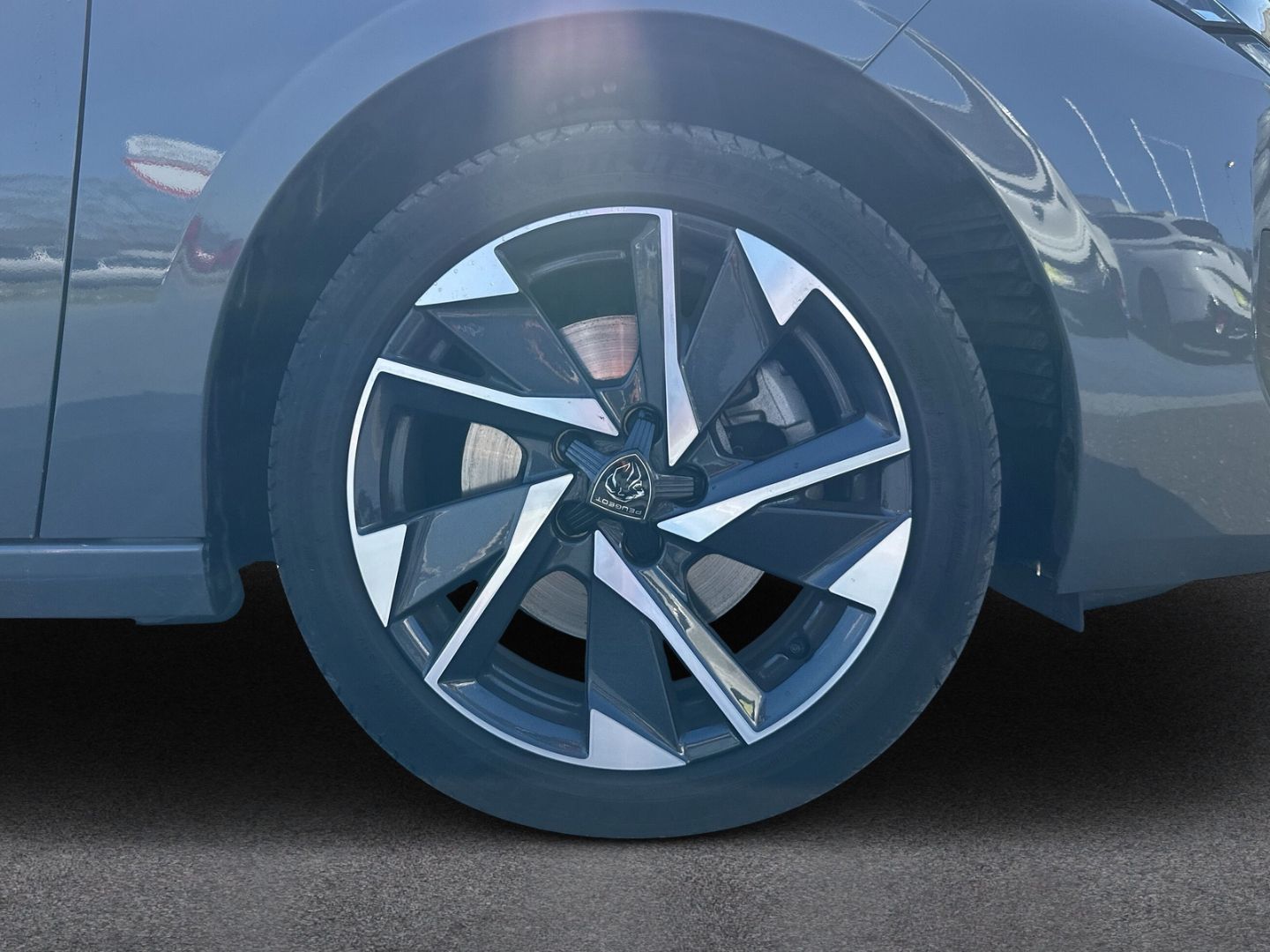 Fahrzeugabbildung Peugeot 308 SW Allure 1.2 PureTech 130 EU6e Navi Memory