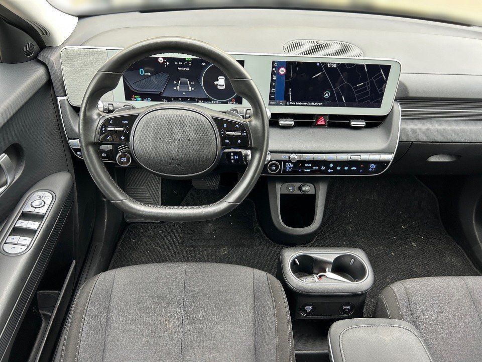 Fahrzeugabbildung Hyundai IONIQ 5 58kWh BASIS EFFI-P 1HD GARANTIE NAV+LED+