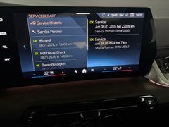 Fahrzeugabbildung BMW 218i Active Tourer--Pano/DrivingProf/eSitze/19LM