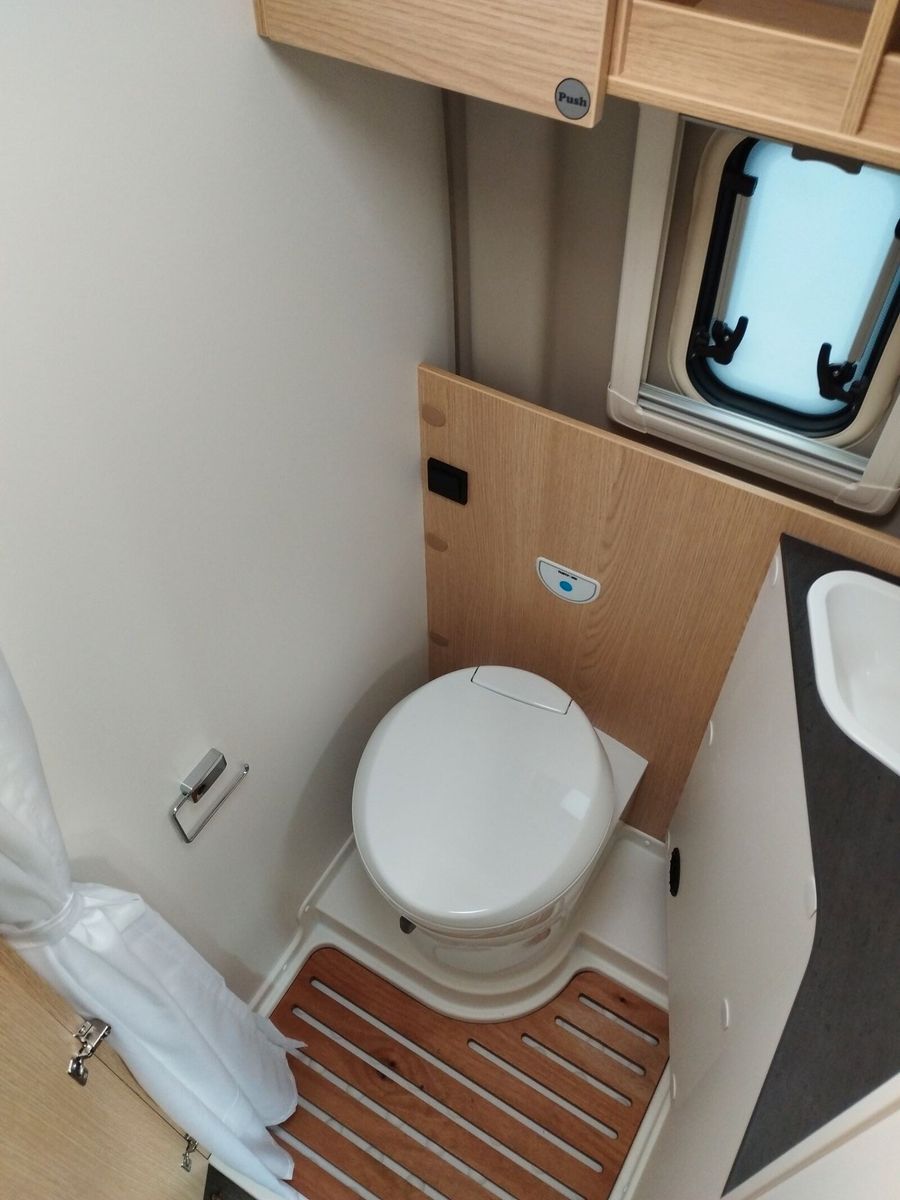 Fahrzeugabbildung Sunlight Adventure Cliff 600 Automatik, Dörr Edition, LTE