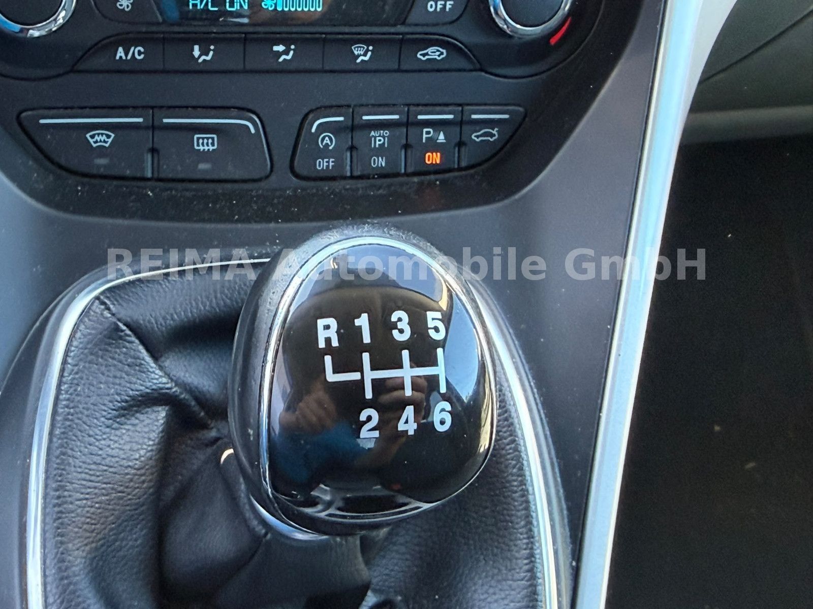 Fahrzeugabbildung Ford Grand C-Max Titanium, 110 KW, TÜV bis 07.2027