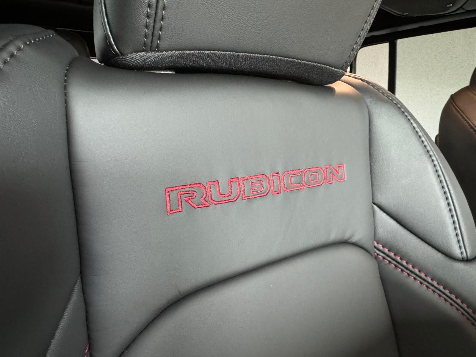 Fahrzeugabbildung Jeep RUBICON X 3.6L-V6-CAM-35"-AHK-HT