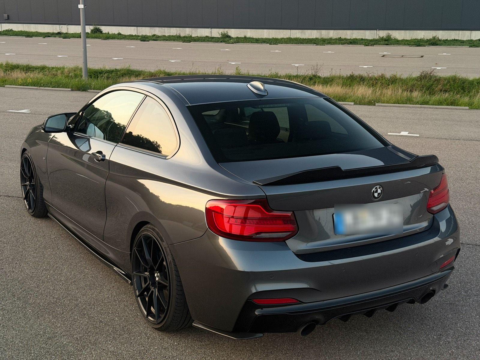 BMW 220