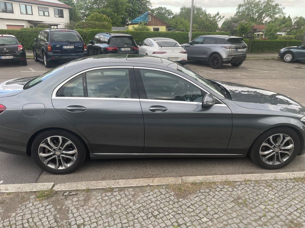 Image of Mercedes-Benz C 220