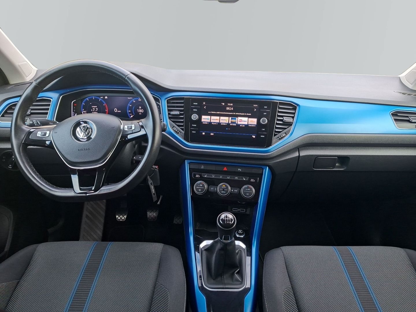 T-Roc 1.5 TSI Style *NAVI*PDC*ACTIVEINFO*APPCONN