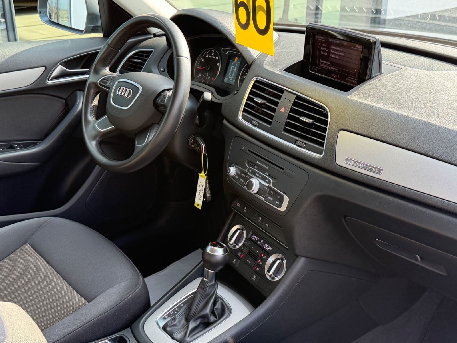 Q3 2.0 TFSI quattro S-Tronic Navi