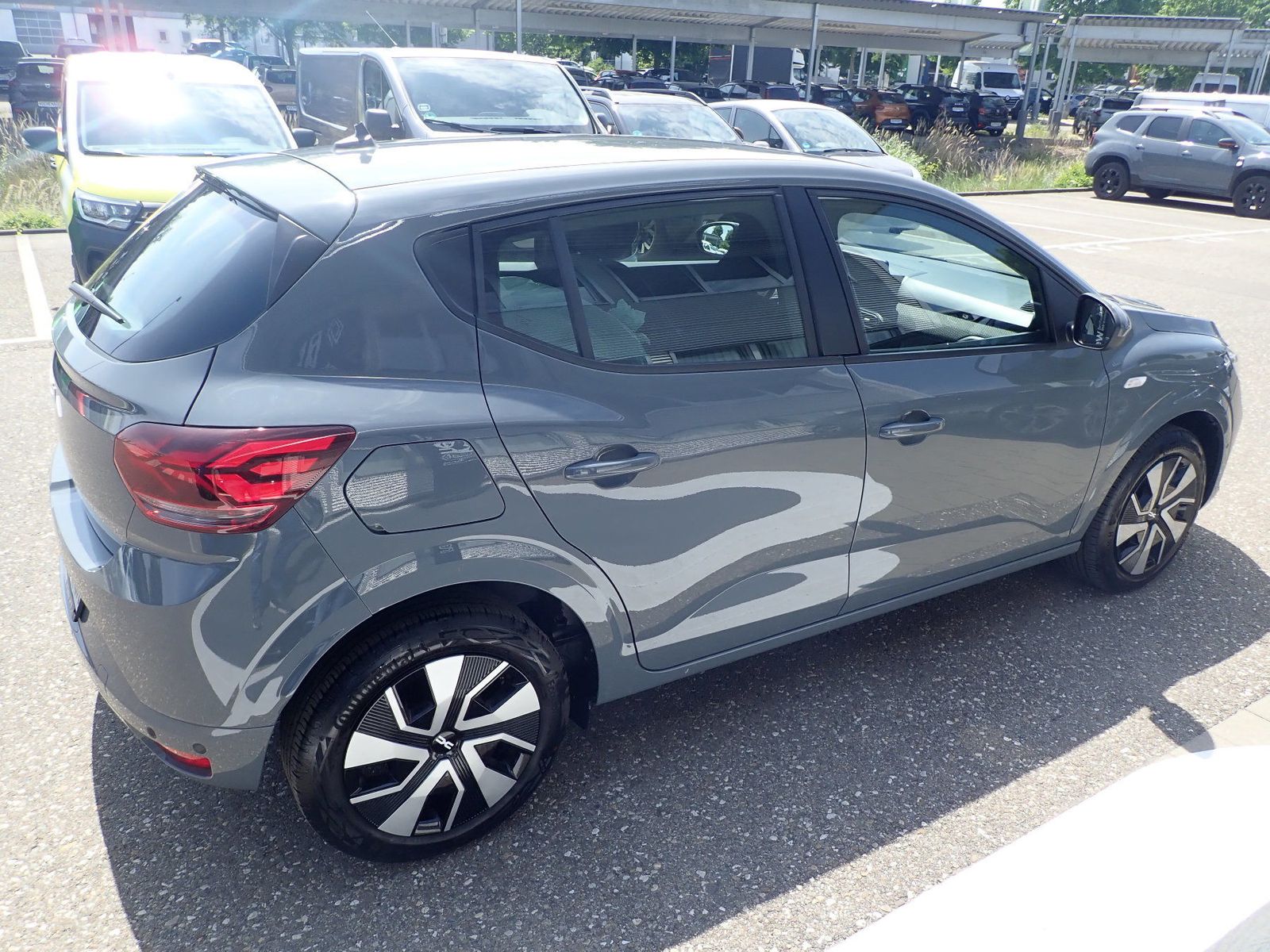 Fahrzeugabbildung Dacia Sandero III TCe90 Expression,Sitzhzg,PDC