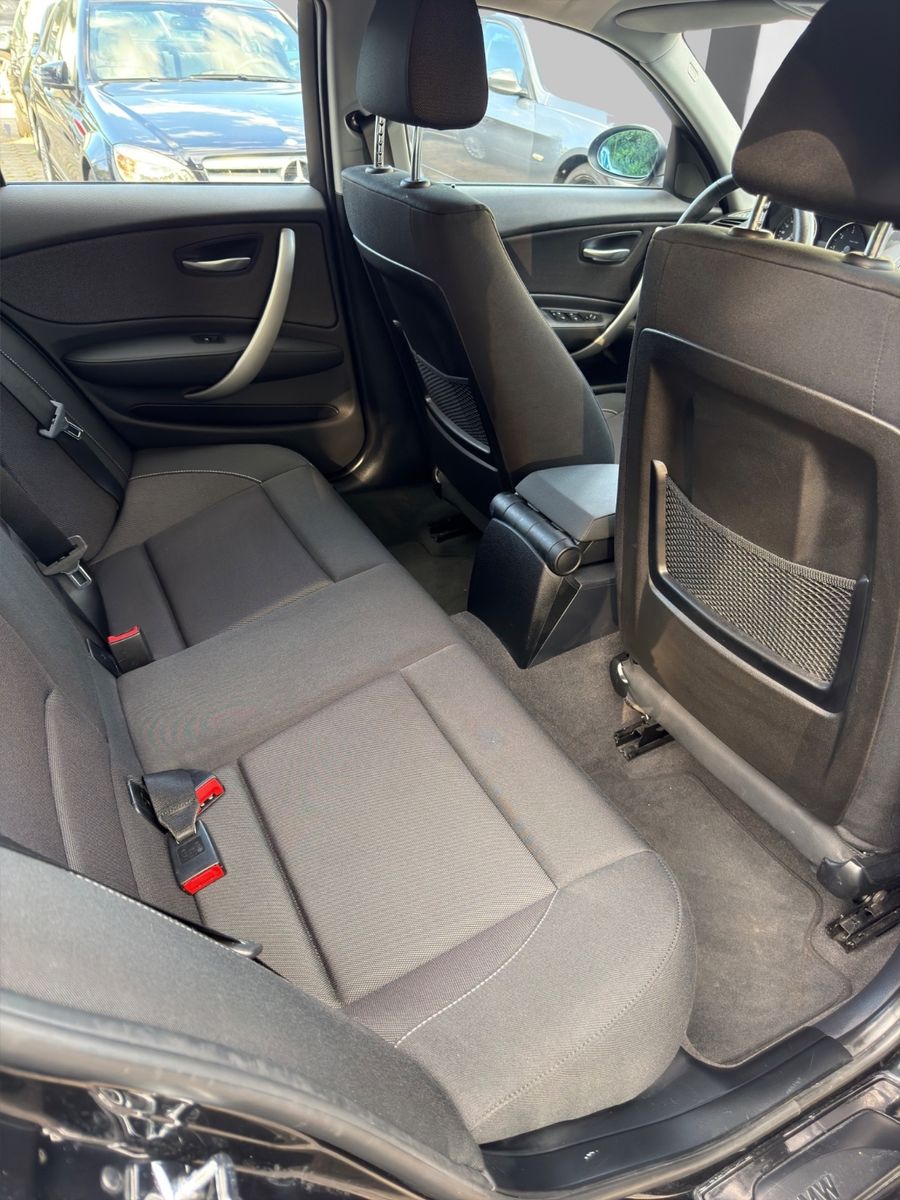 Fahrzeugabbildung BMW 118 1 Limousine*2.Hand*Automatik*Xenon*