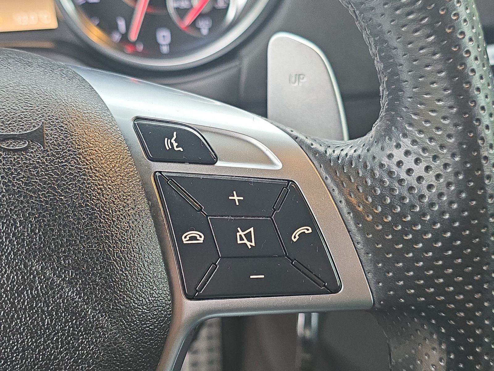 Fahrzeugabbildung Mercedes-Benz G 63 AMG G -Modell DESIGNO
