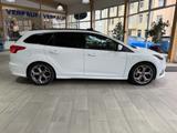 Ford Focus Turnier ST 250PS - Ford Focus: ST Ps