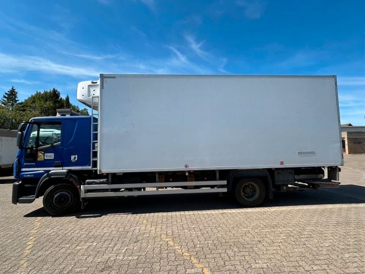 Fahrzeugabbildung Iveco EUROCARGO / 160-250,