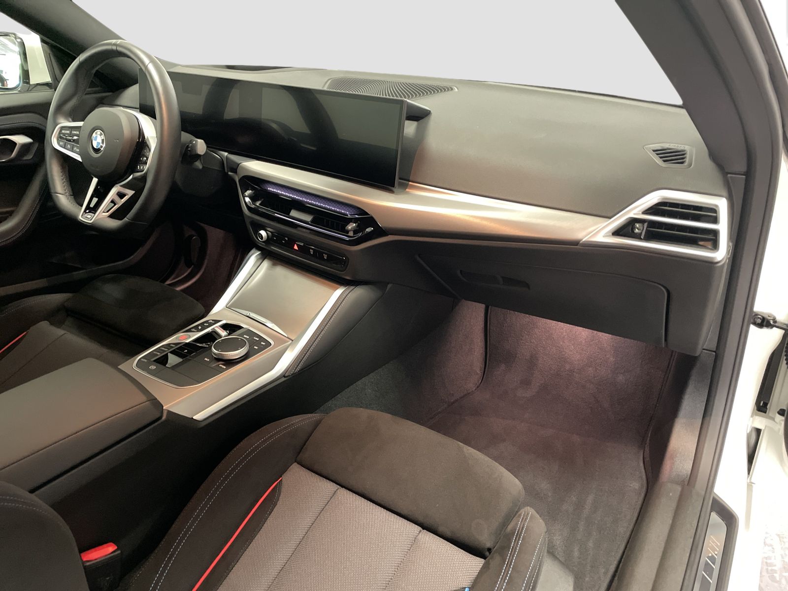 BMW 218 - Bild 11