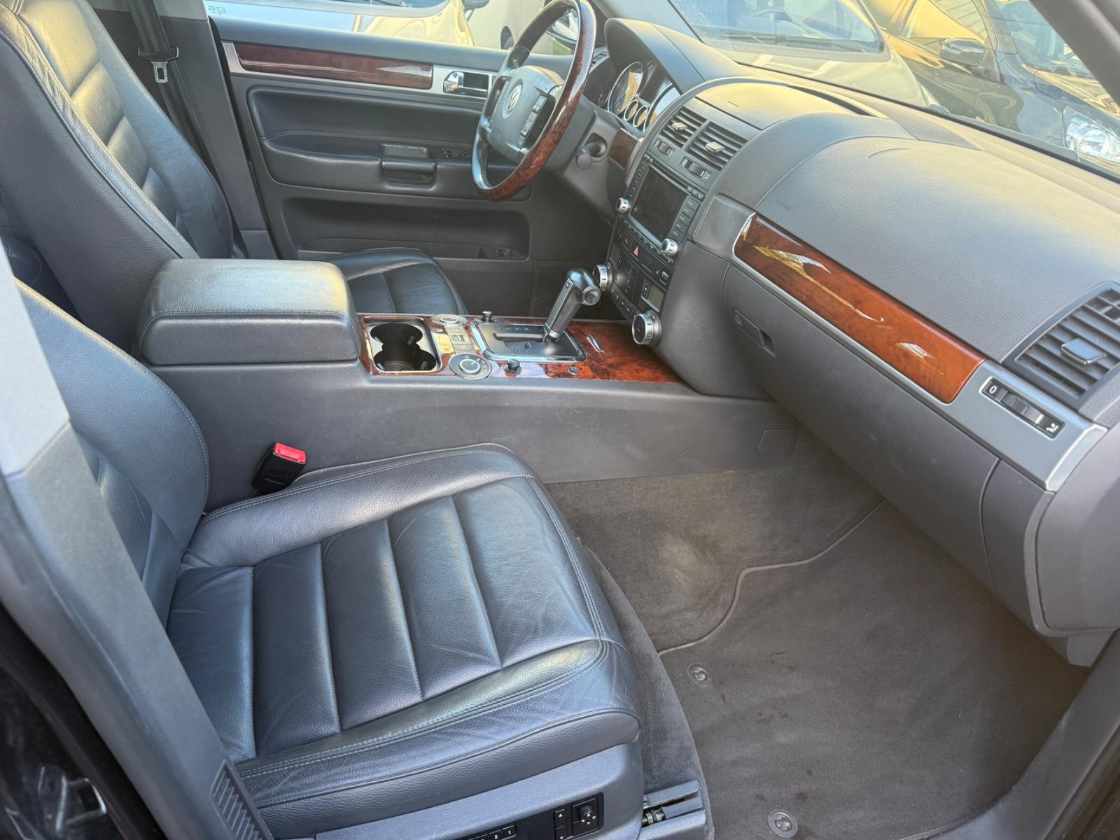 Volkswagen Touareg 2006 — photo 5