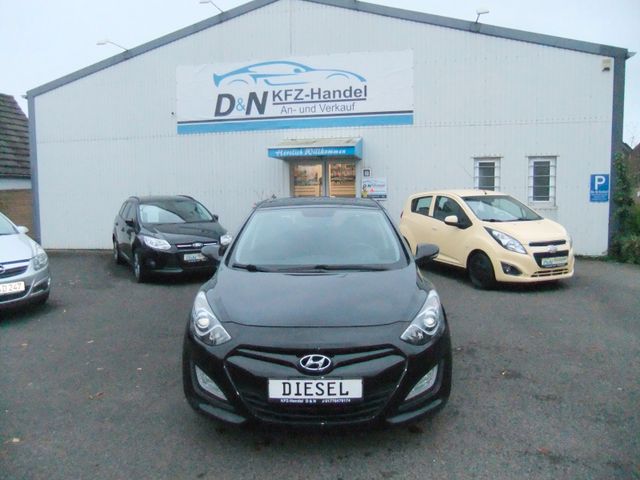 Hyundai i30 1.4 Diesel*Navi*Kamera*Insp. neu