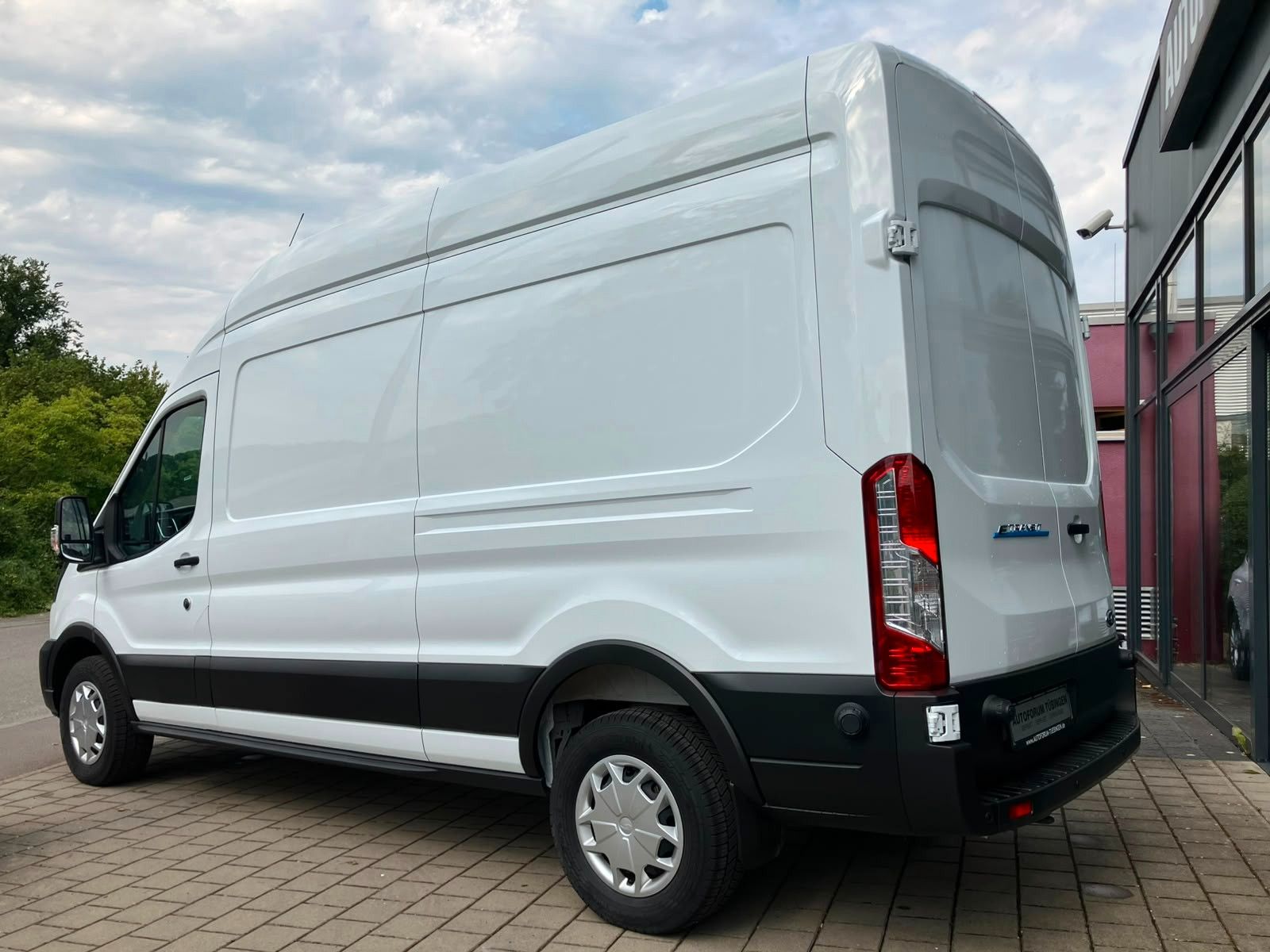 Fahrzeugabbildung Ford E-Transit Kasten E 350 L3H3 SDH*NAVI*PDC*68KWh