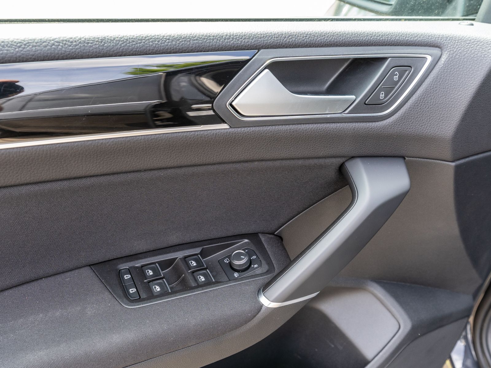 Volkswagen Touran - Bild 11
