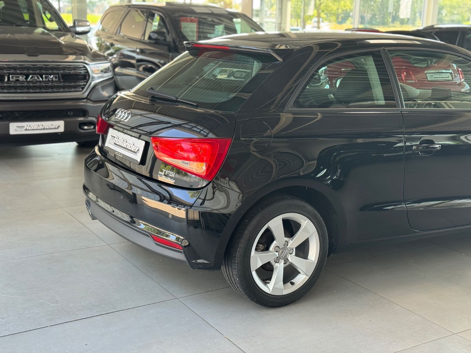 Fahrzeugabbildung Audi A1 1.4 TFSI sport   "Klimaautomatik Sitzheizung"