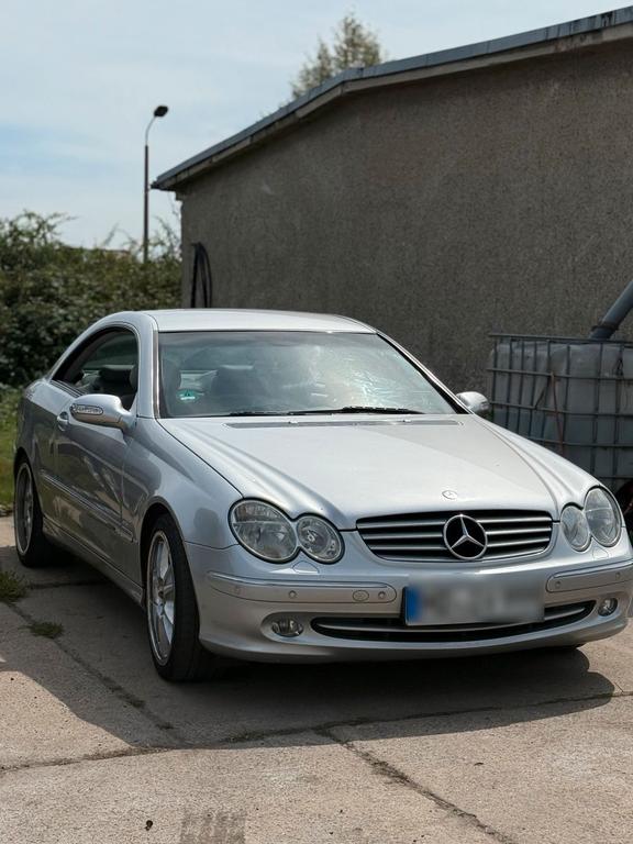 Mercedes-Benz CLK 320