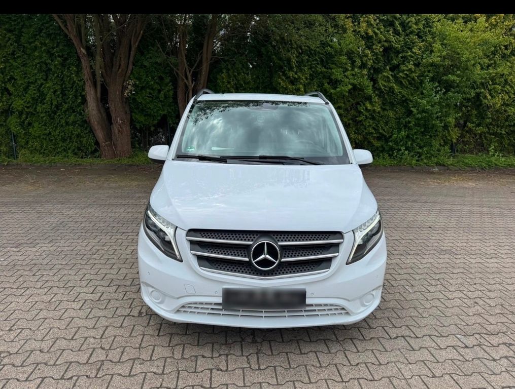 Image of Mercedes-Benz Vito