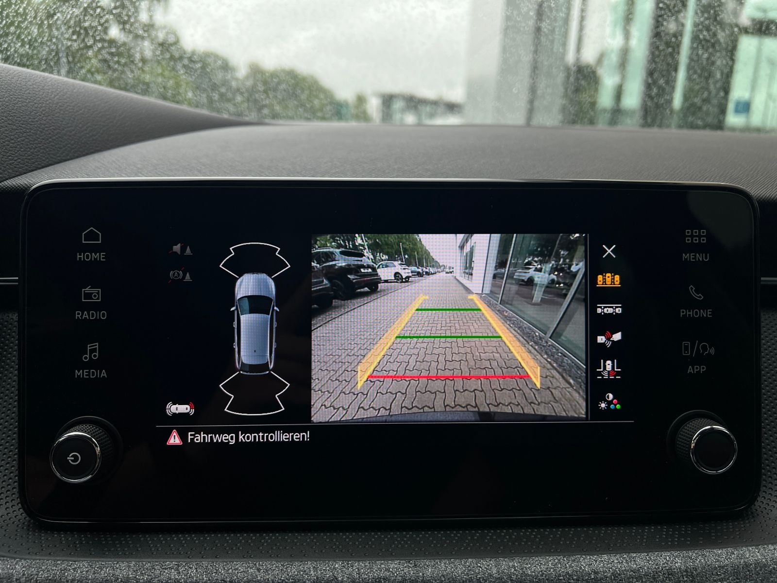 Fahrzeugabbildung SKODA Scala Selection 1.0 TSI DSG *LED, ACC, Kamera, 1