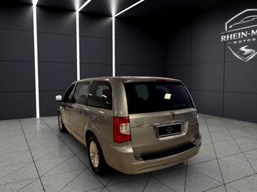 Lancia Voyager - 4