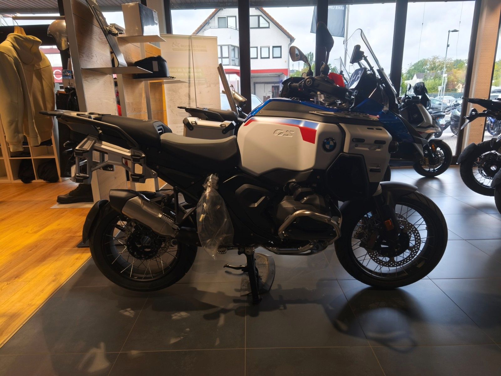 Fahrzeugabbildung BMW R 1300 GS Adventure ASA