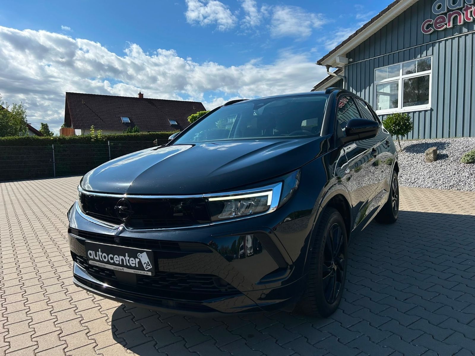 Fahrzeugabbildung Opel Grandland X°GS Line°Kamera°LED°Winterpaket°Navi°